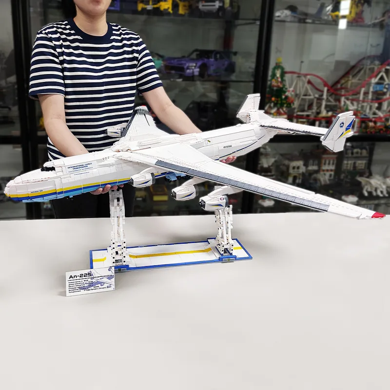 AN-225 grand avion de Transpor - Science Olympiad avis et prix